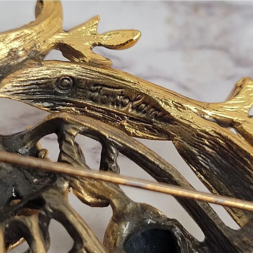 Tortolani Vintage Gold Toned Rose Boquet Brooch Pin